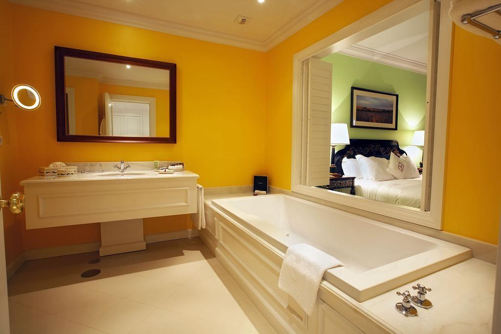 Quarto Duplo Deluxe Superior com Vista Rio Panorâmica